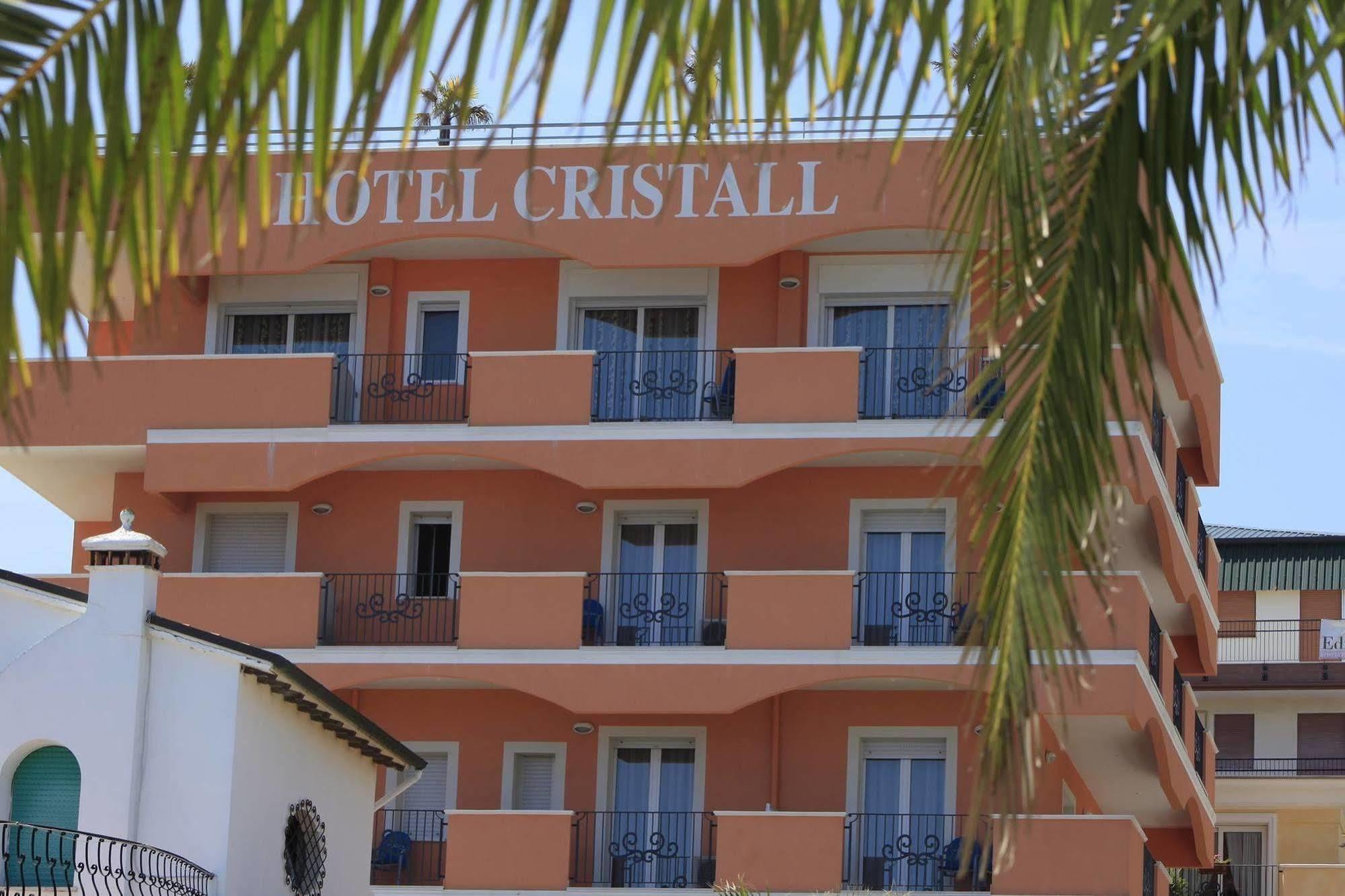 Hotel Cristall San Benedetto del Tronto Bagian luar foto